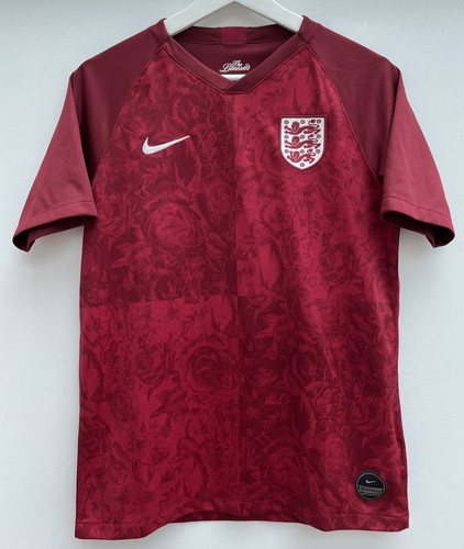 England 2020 away - england,